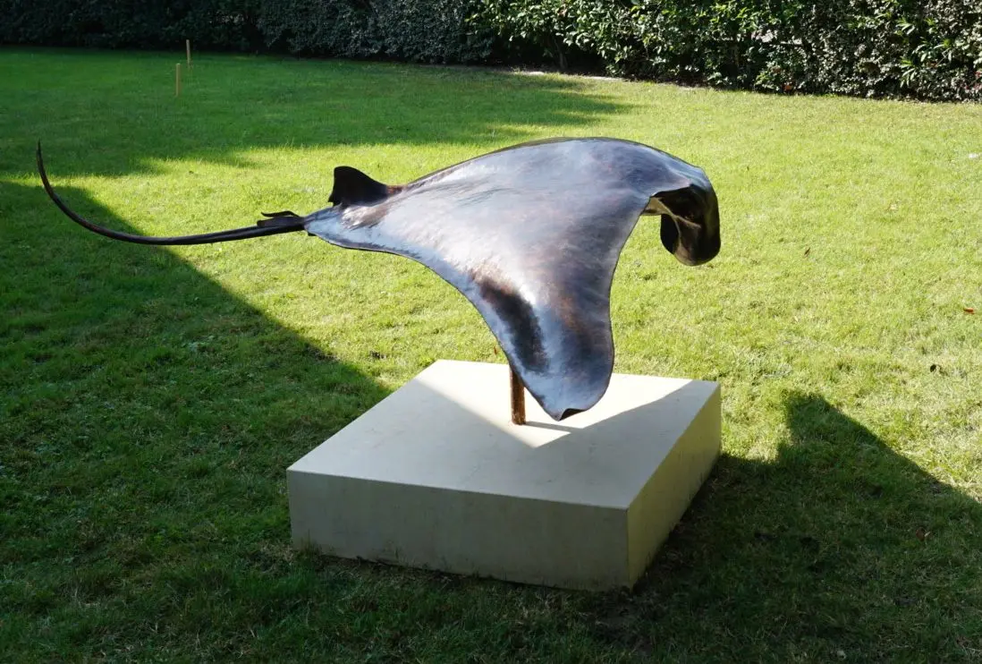 Raie Manta, sculpture en cuivre, @aurelienraynaud